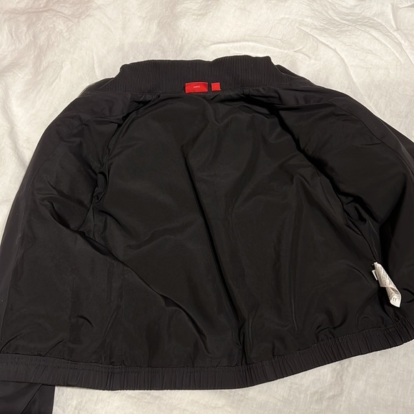 Puma Mahanuala Yoga Sport Jacket - Picture 9 of 10